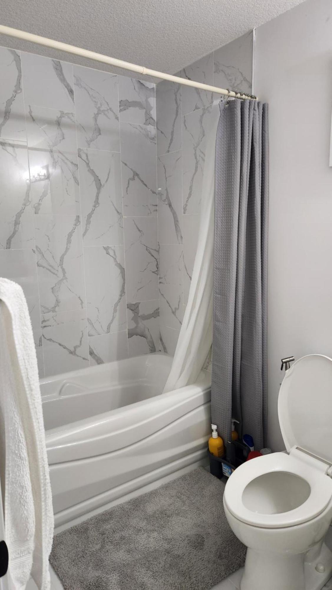 Modern 2 Bedroom Basement Suite At West Edmonton Luaran gambar